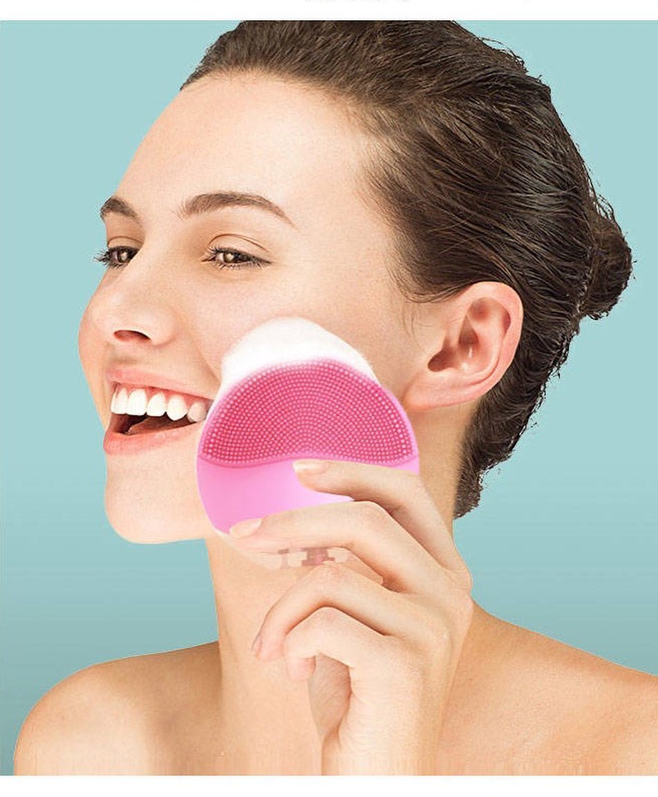 Aparat masaj facial