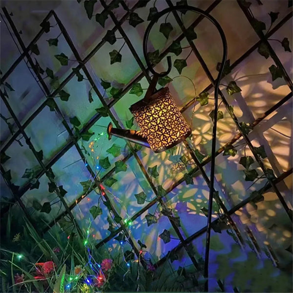Lampa Solară Stropitoare pentru Grădină